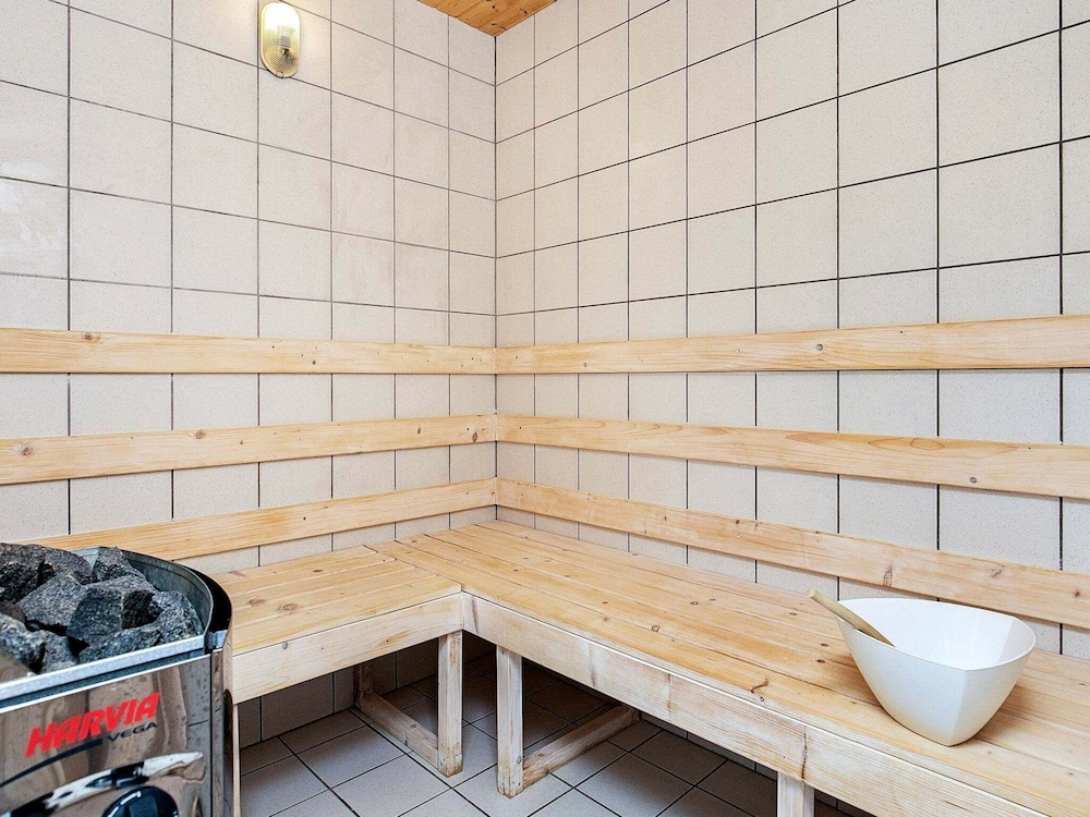 10 Person Holiday Home in Lokken-by Traum