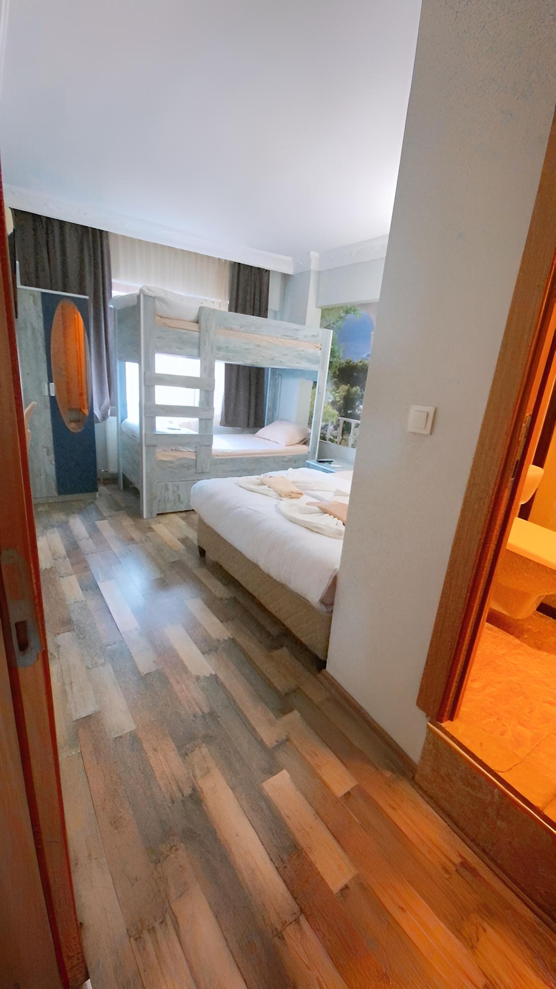 Redamancy Hotel