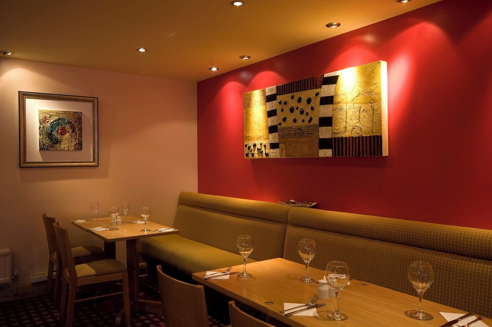 Premier Inn Inverness Millburn Rd — photo 14