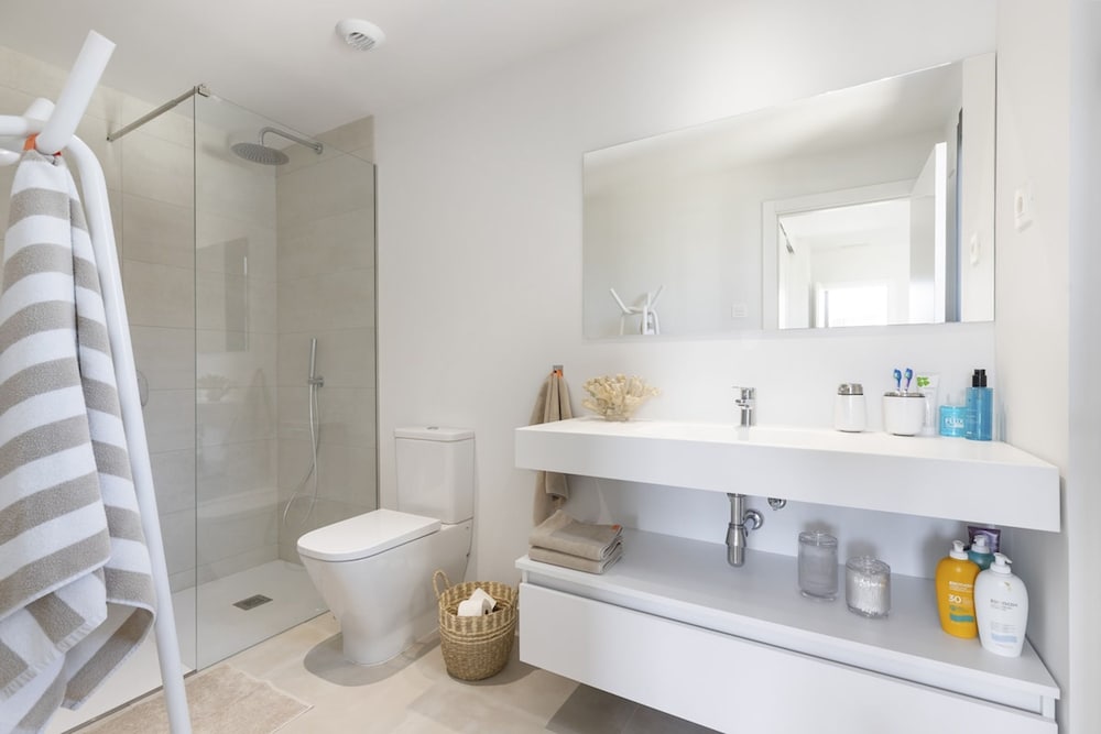 Luxury Apartment With Terrace in Higueron