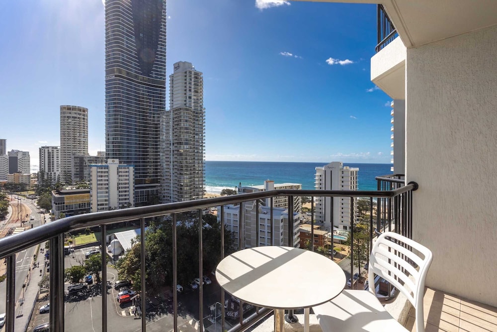 Surfers Paradise Vacations - Ocean View Surfers Paradise Studio Suite - Property Image 7