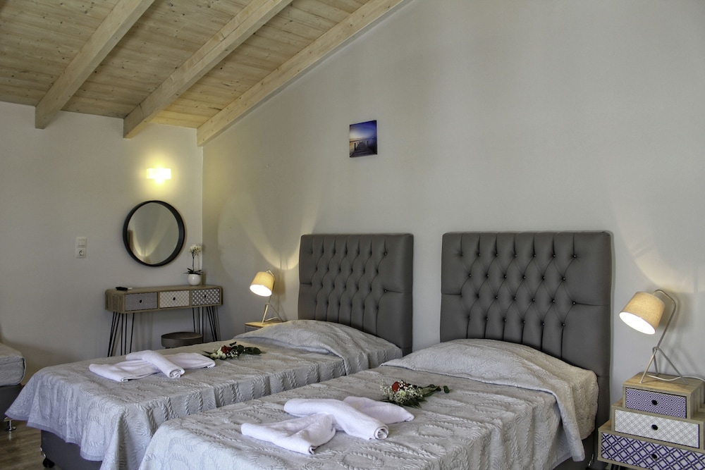 Astrakeroula en Corfu — hotel room