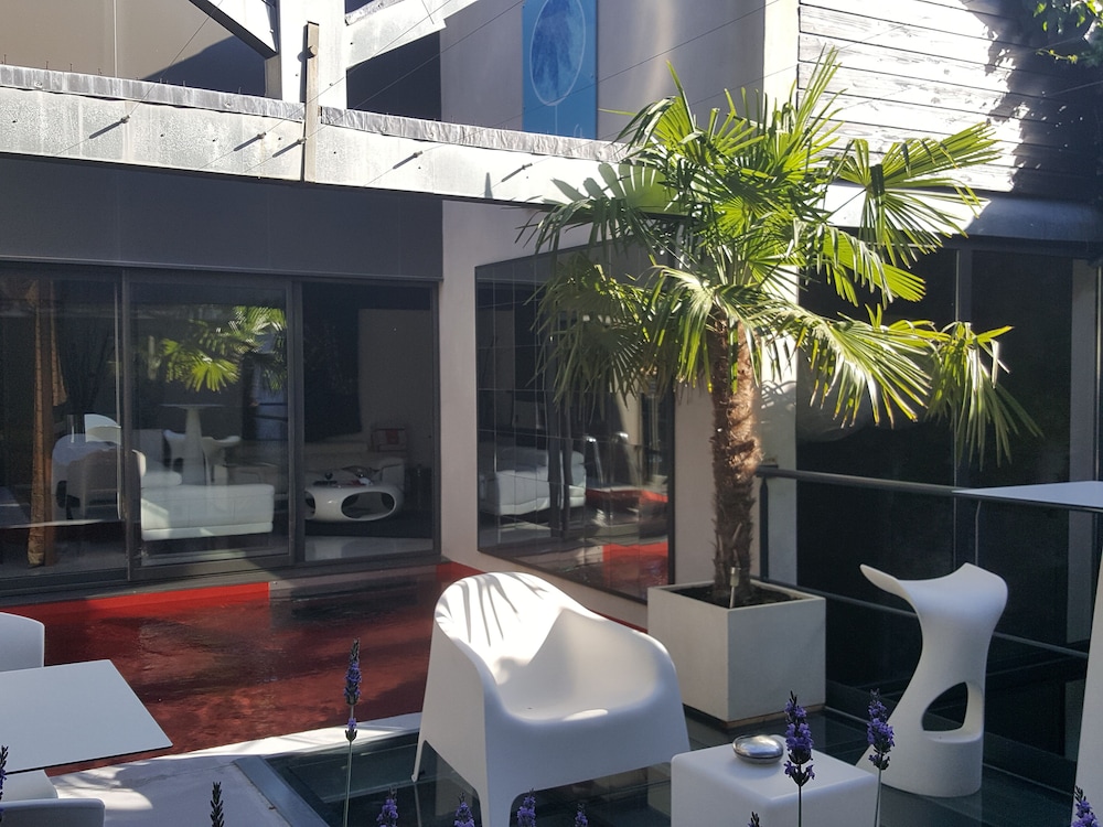 Be Loft B&B Pool & Spa