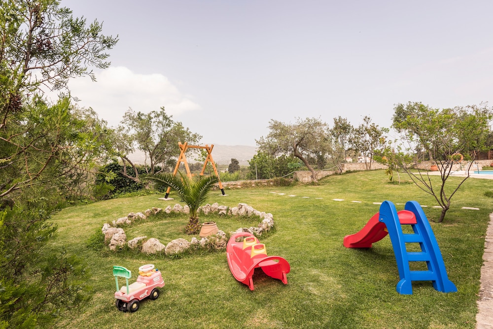 Villa Aloni-traditional Stone Villa With Nice View,pool and Garden