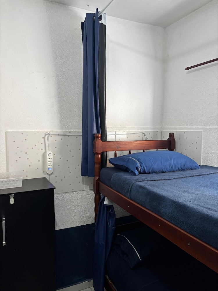 Primos Hostel & House