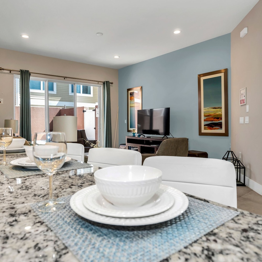 5 BR 6 Full BA Villa 5min Disney BBQ Hot Tub, Zdjęcie 10