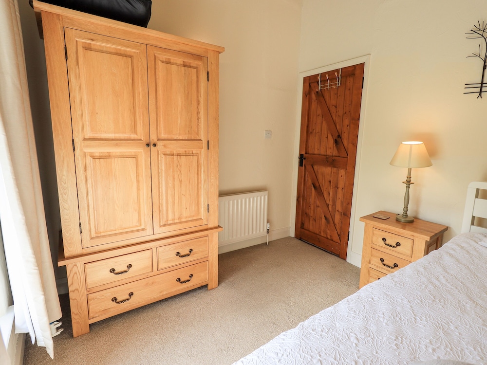 4 Greencross Cottages view 2