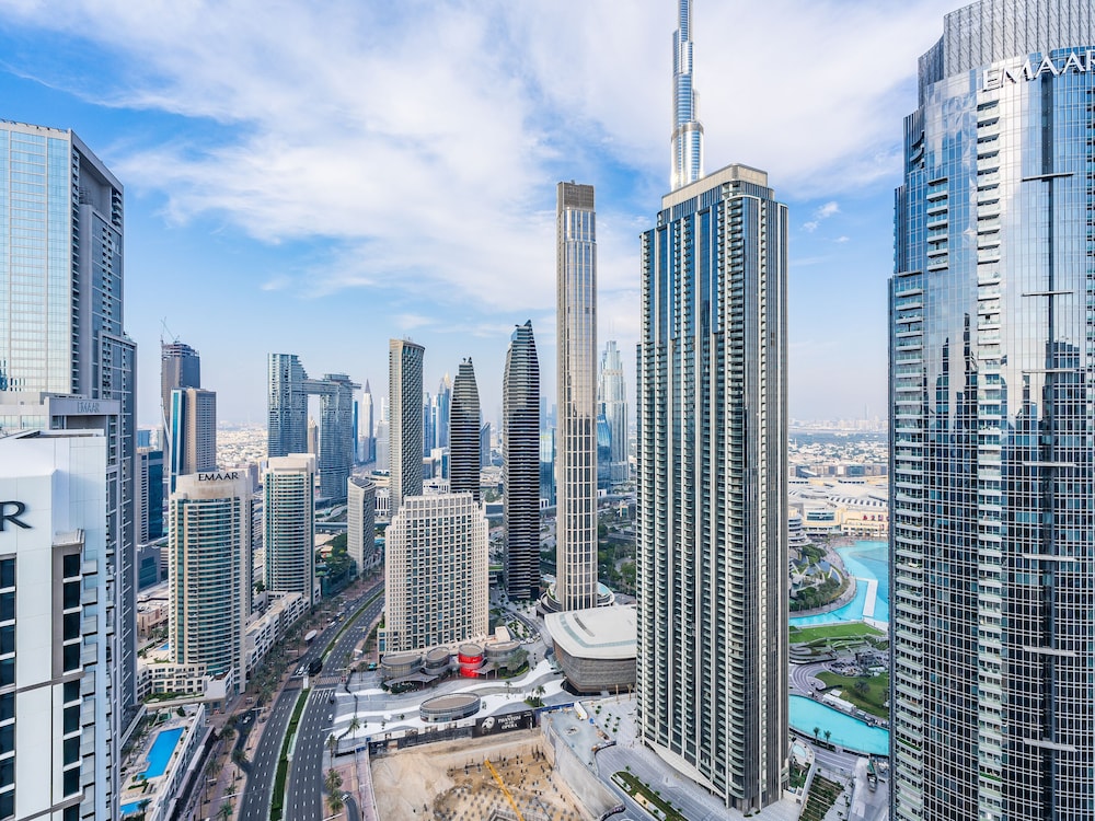 Spacious Apt With Spectacular Burj Khalifa Views