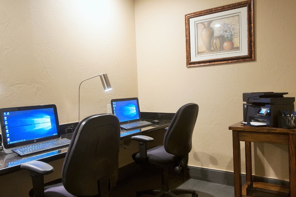 Great Falls Vacations - Heritage Inn - Property Image 3