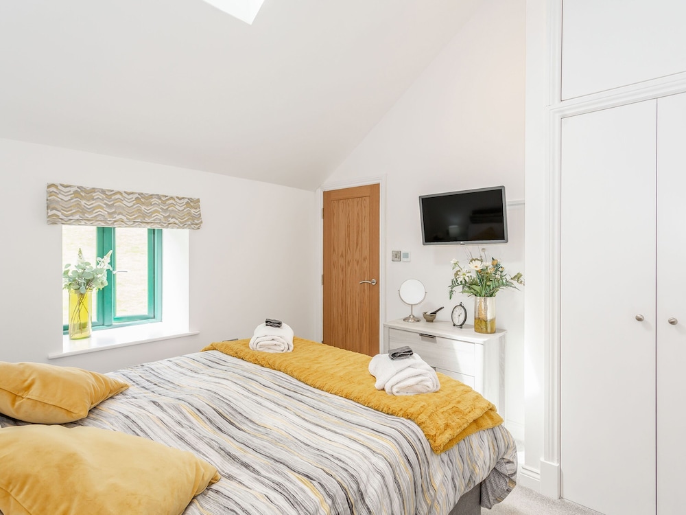Pogles Wood Cottage
