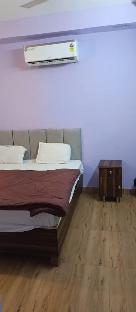 Hotel Pink Villa