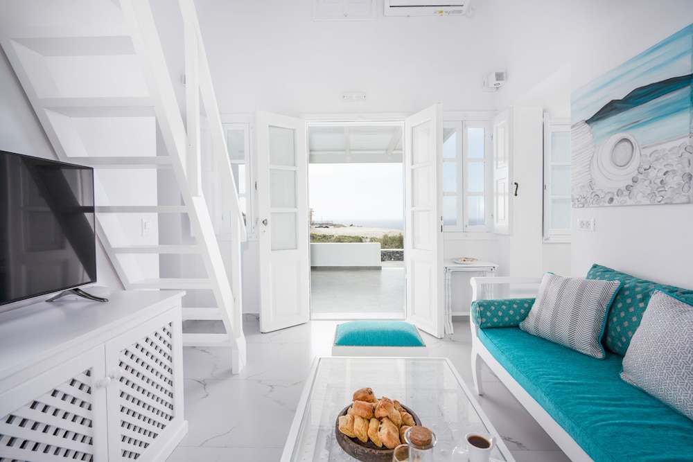 Oia Sunset Villas