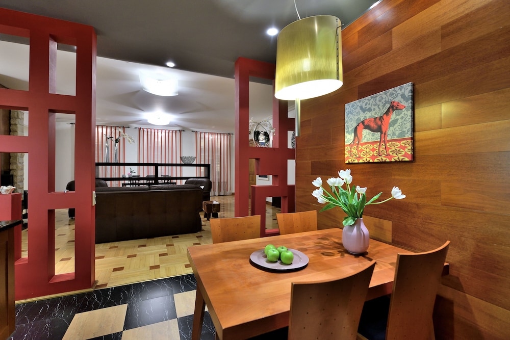 BELLE apartment on Italianskaya