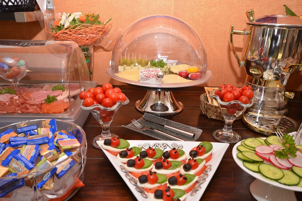 Alpha Hotel Garni - Property Image 13