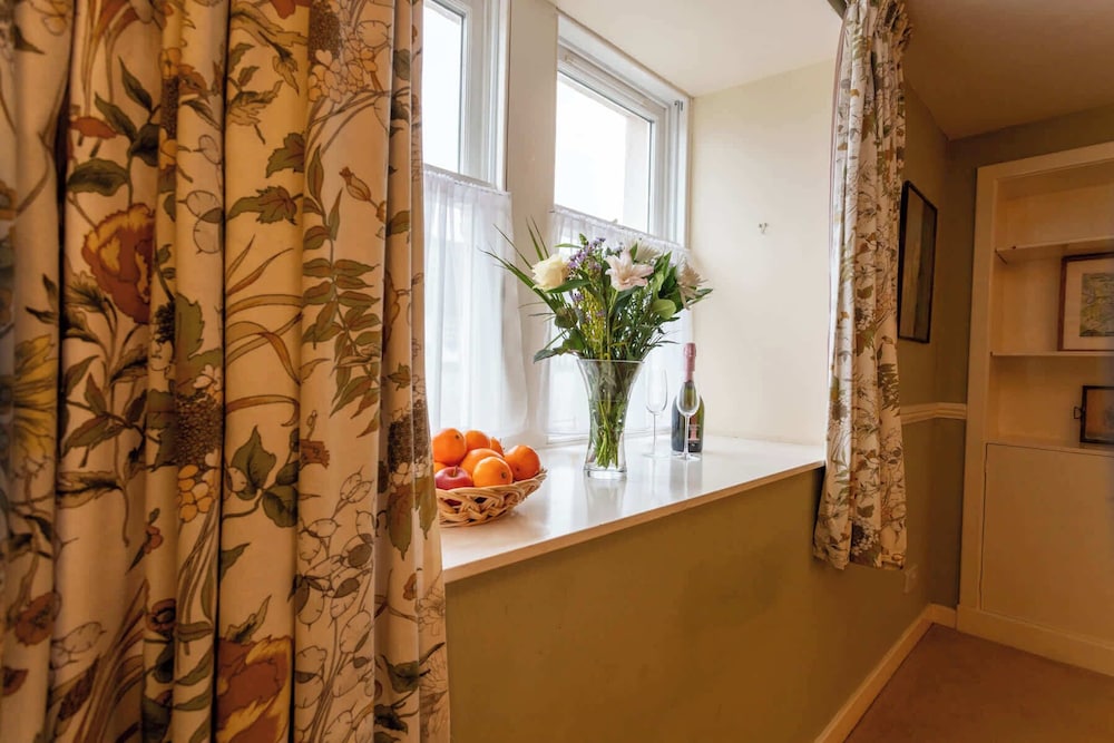 New Cross Keys House - Cosy 4-bed Cottage in Kirk Yetholm