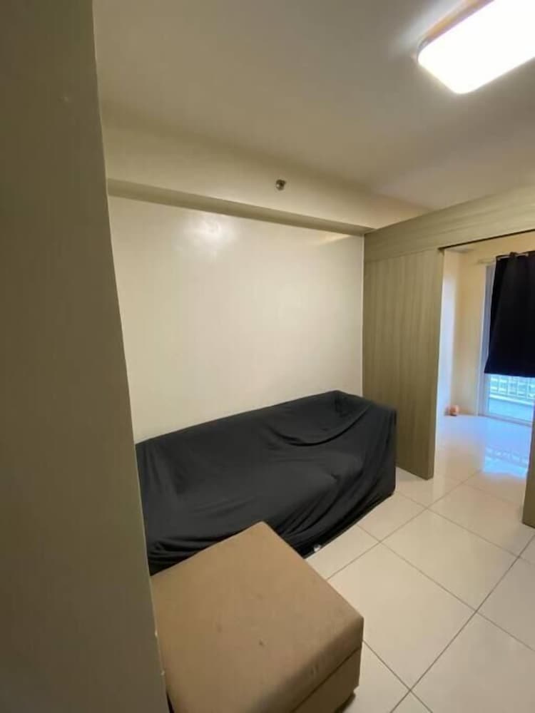 Breeze Residences 26th Floor