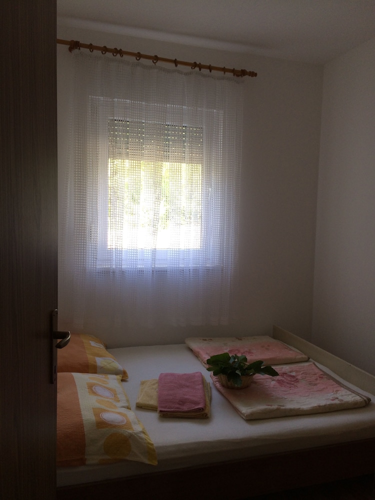 Photo 51