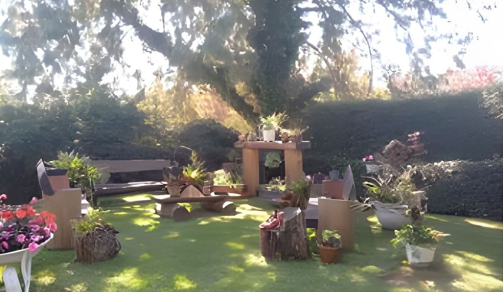 THE WRITERS HOUSE