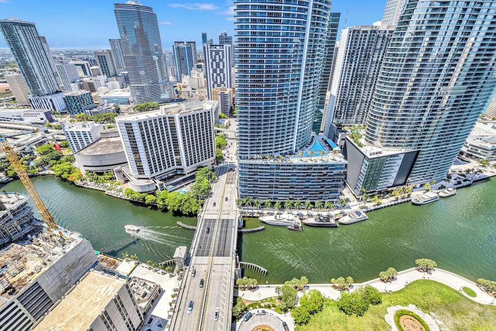 Icon Brickell