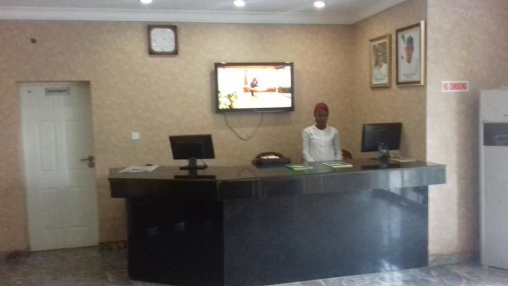 Sumed Suites Annex