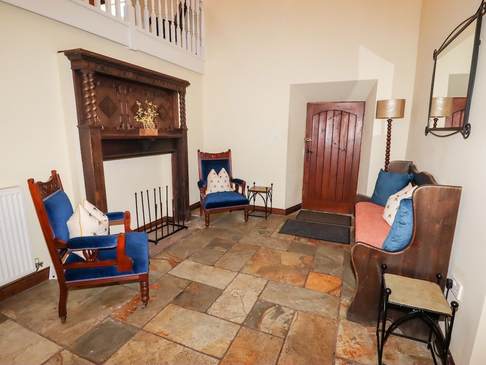 Stoke-on-trent Vacations - Meadow Place - Property Image 29
