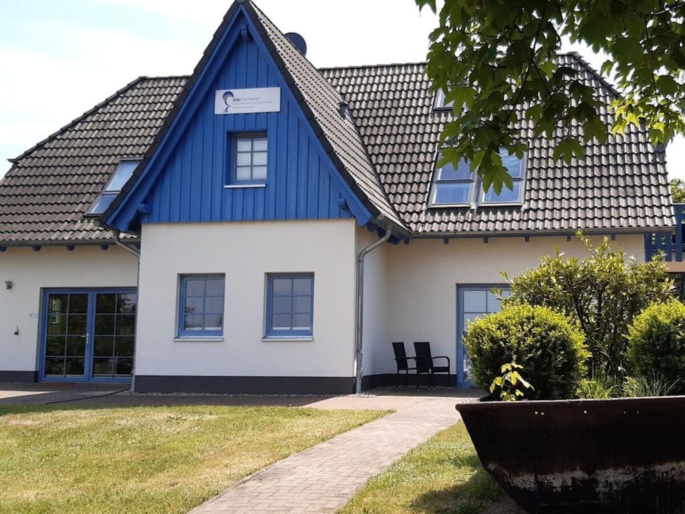 Holiday Apartment Age
