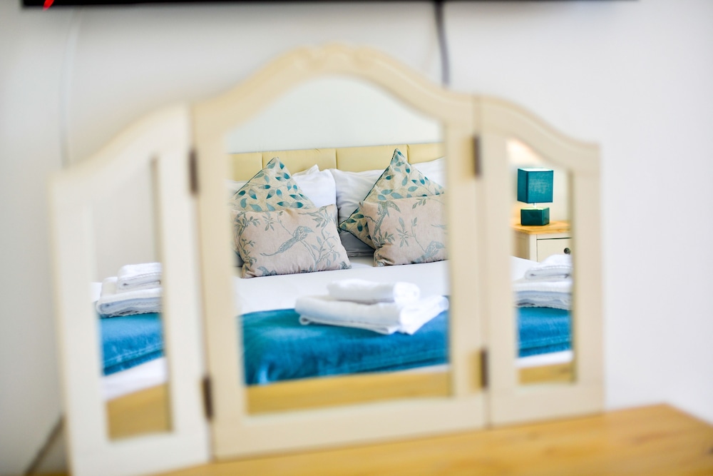 Tree Tops Guest House