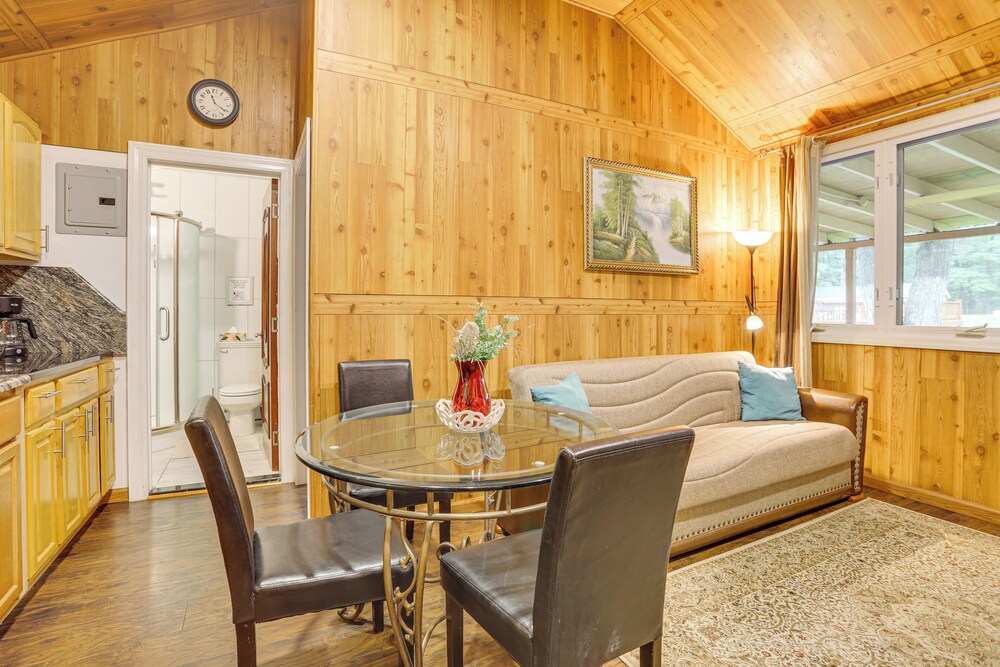 5 Mi to Monticello Raceway: Cabin w/ Pool Access!
