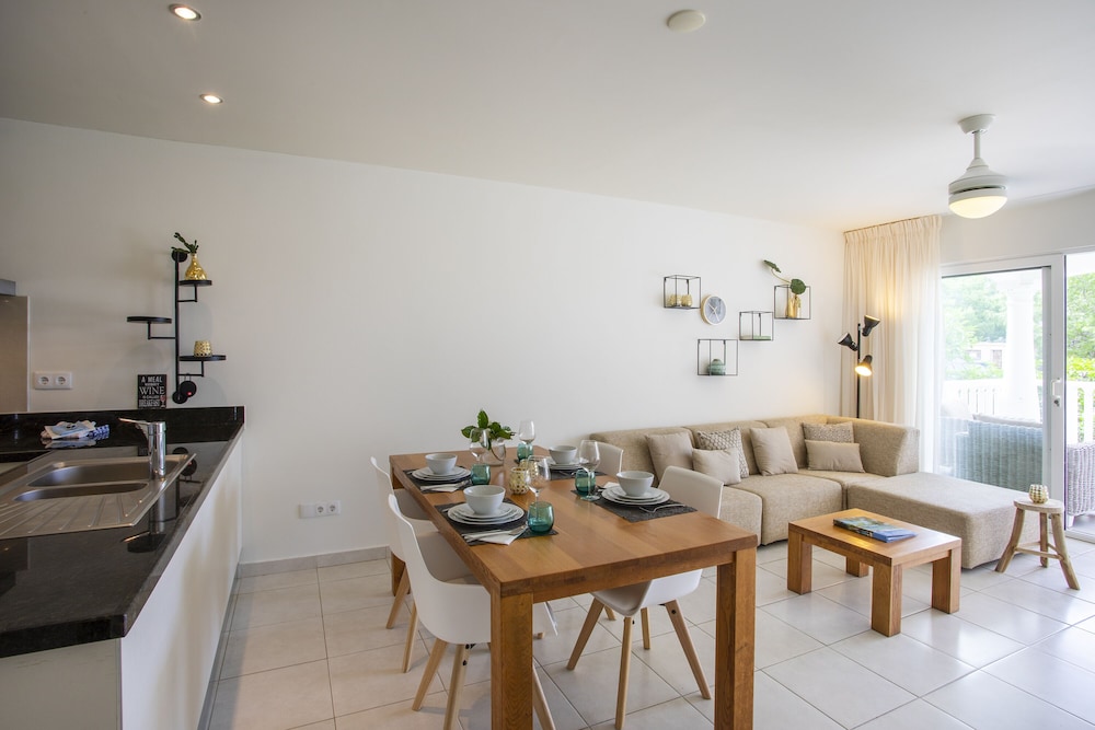 Blue Bay Apartments