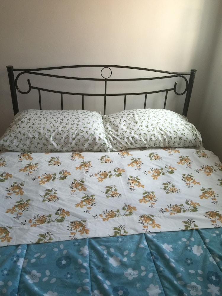 University Apartment - Campus Accommodation - Image 5