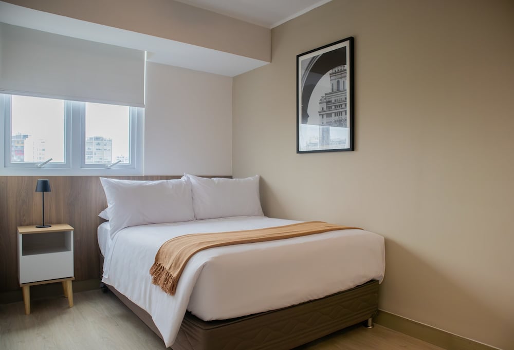 w Contemporary 2BR w Balcony in Barranco