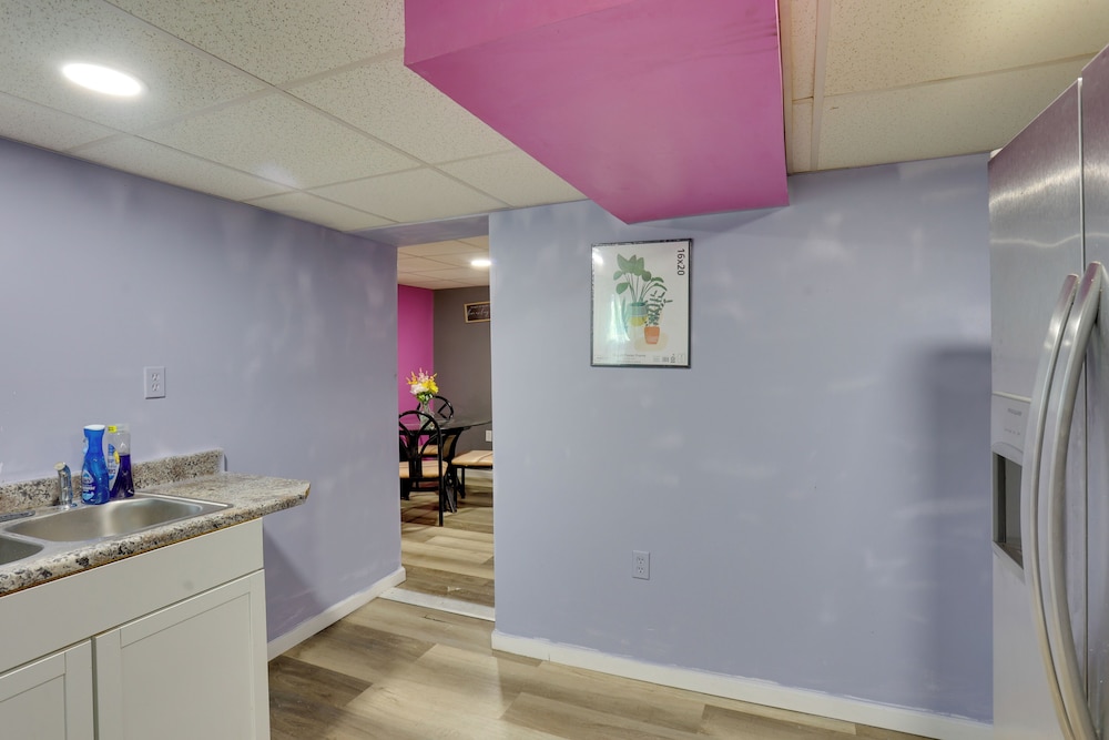 9 Mi to Midtown: Convenient Harrisburg Apt