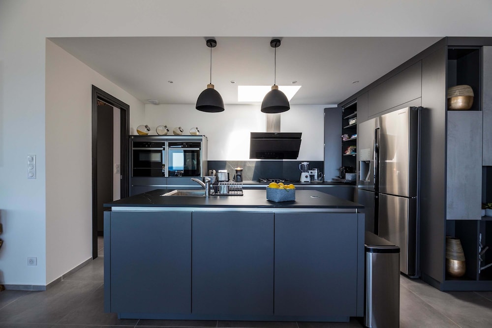 Architect Villaproperty Sea View Close to the Beaches