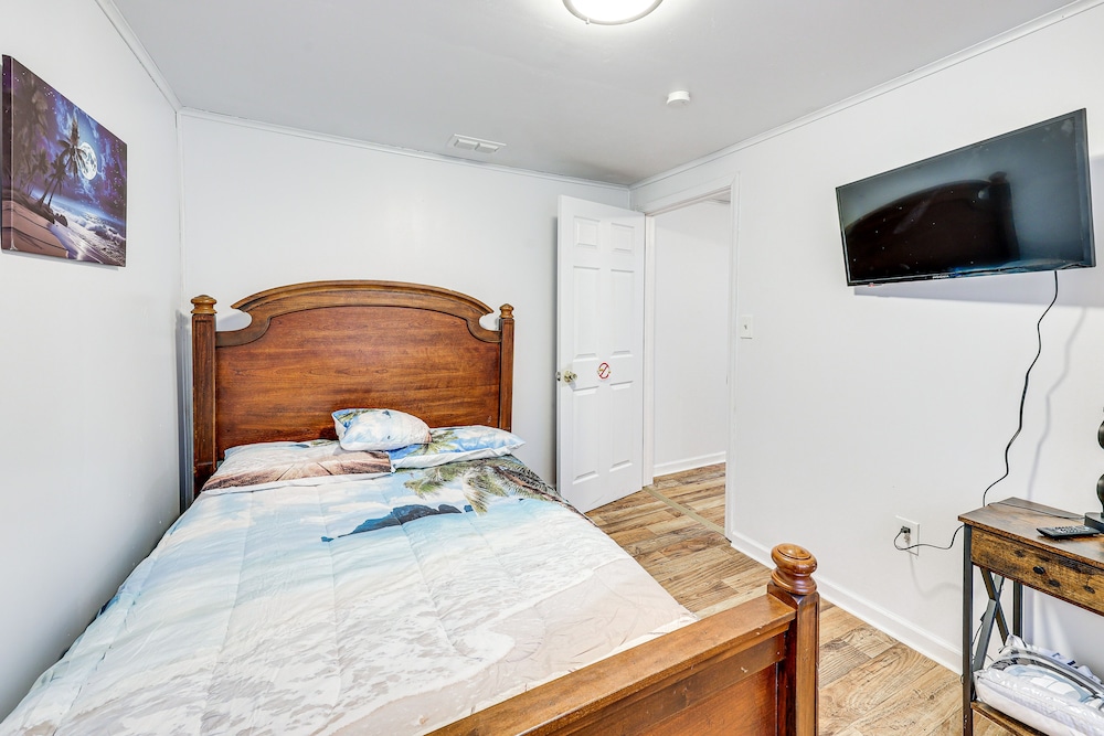 Charming El Dorado Retreat Near Main Street!