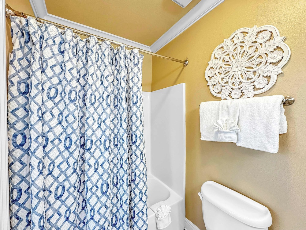 Oceanfront Luxe Pool + Beachfront Free Golf