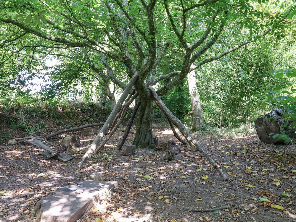 Nethercott House