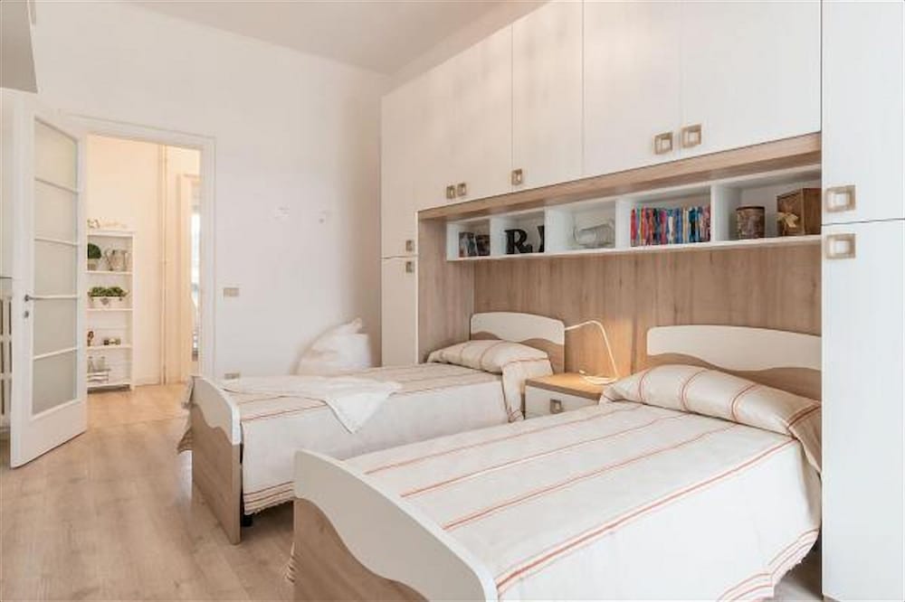 San Pietro Roomy Flat