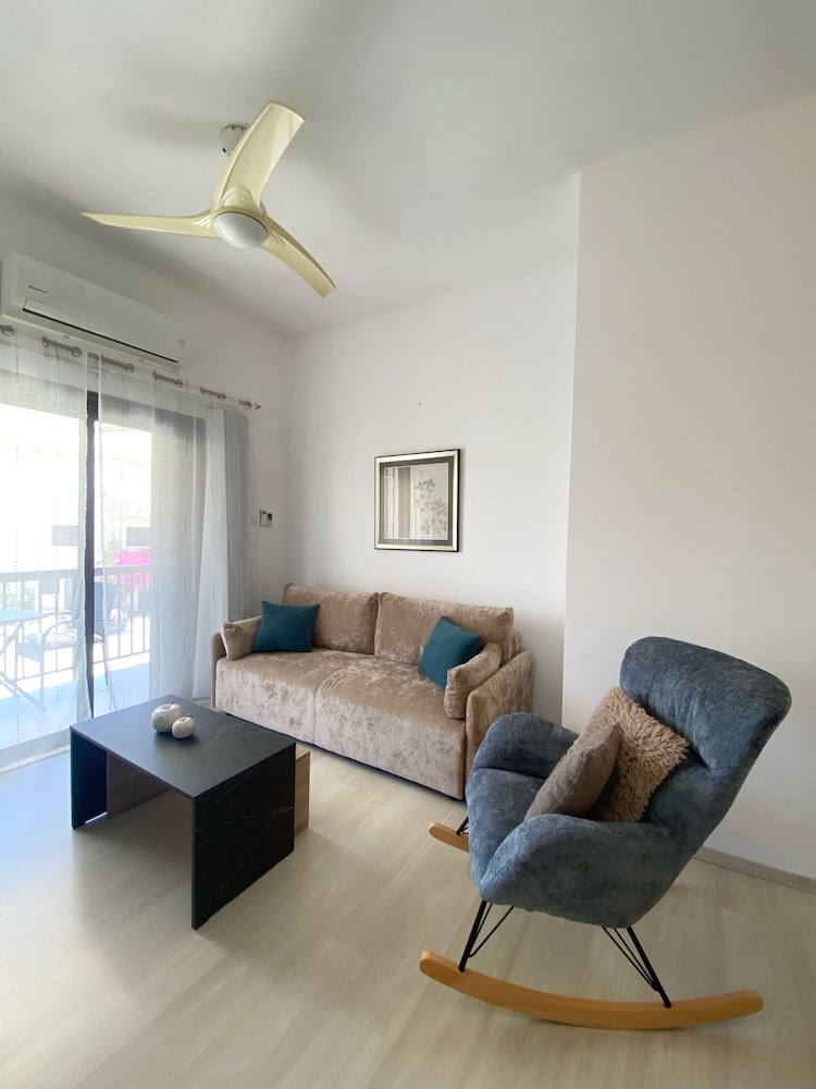 120 TLA - Stay Nest in Tala Apartment