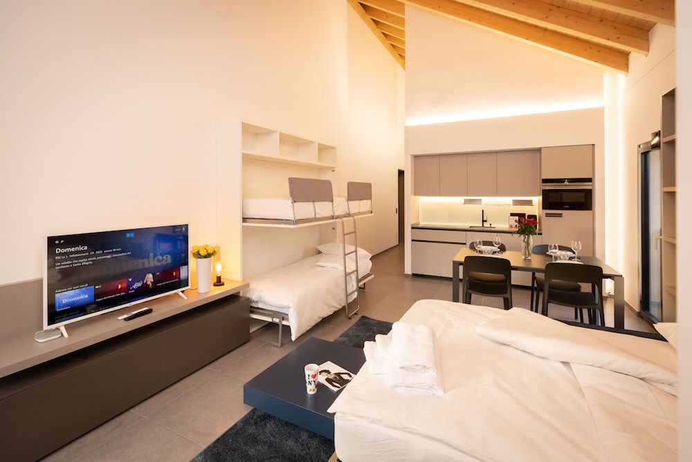 Res.3544 Apt King 302
