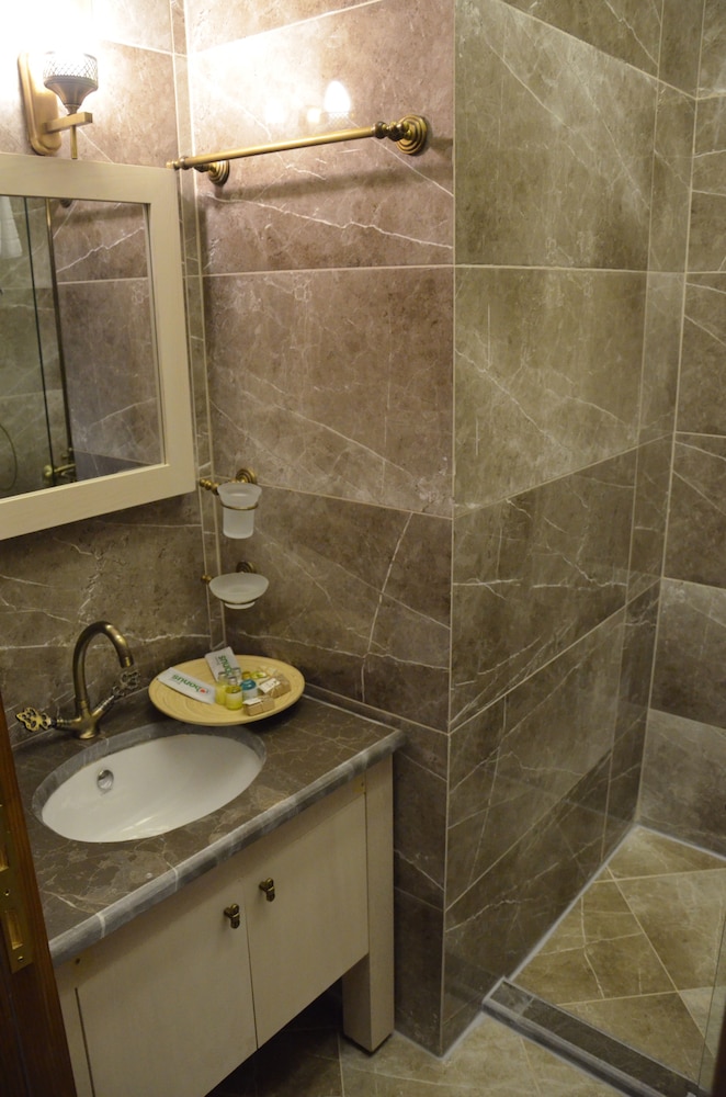 Orchis Otel - Image 33