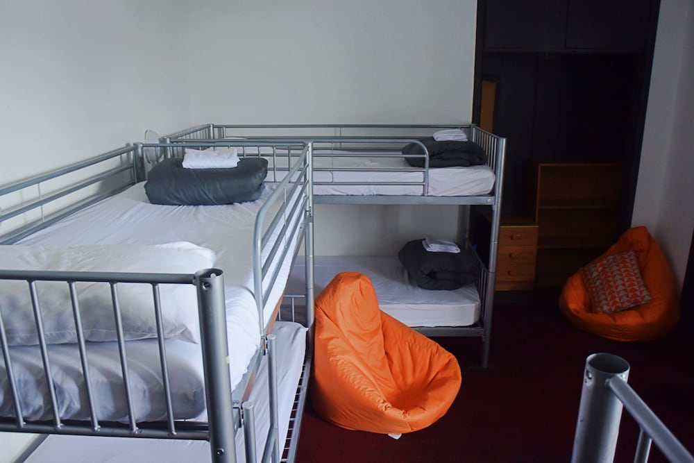 BoBs Hostel