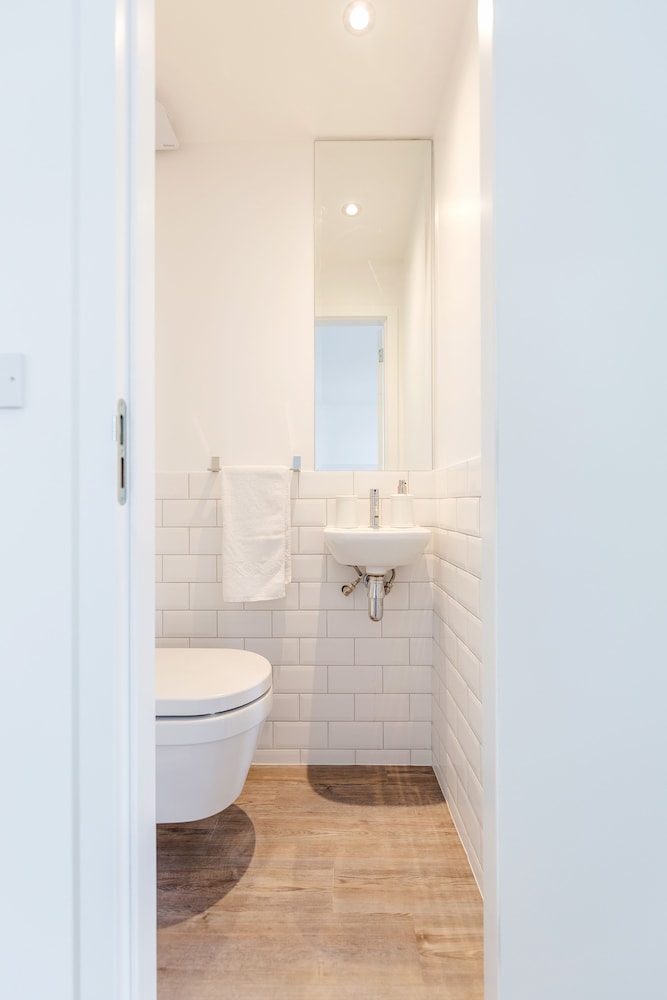 Soho Apartments by BaseToGo