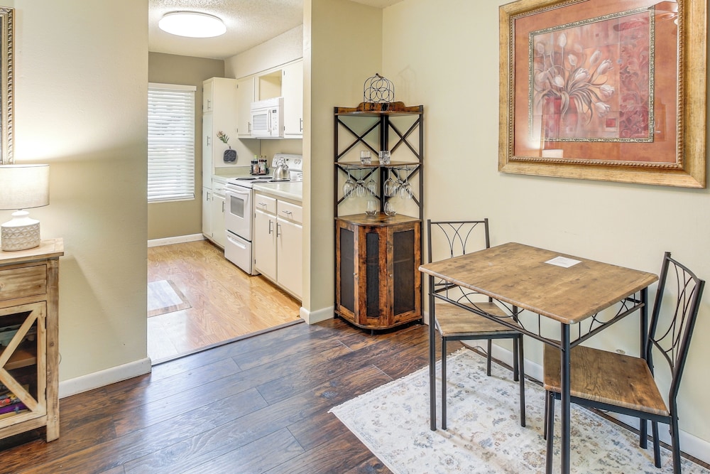 Walk to Lake Desoto: Home w/ Hot Tub Access!