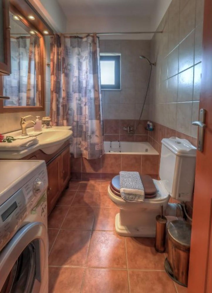Amazing Villa Amare With Stunning Views view 4
