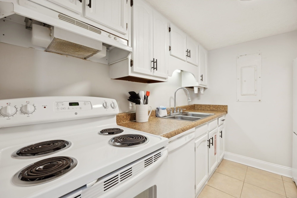 Fernandina Shores 6406 2 Bedroom Condo