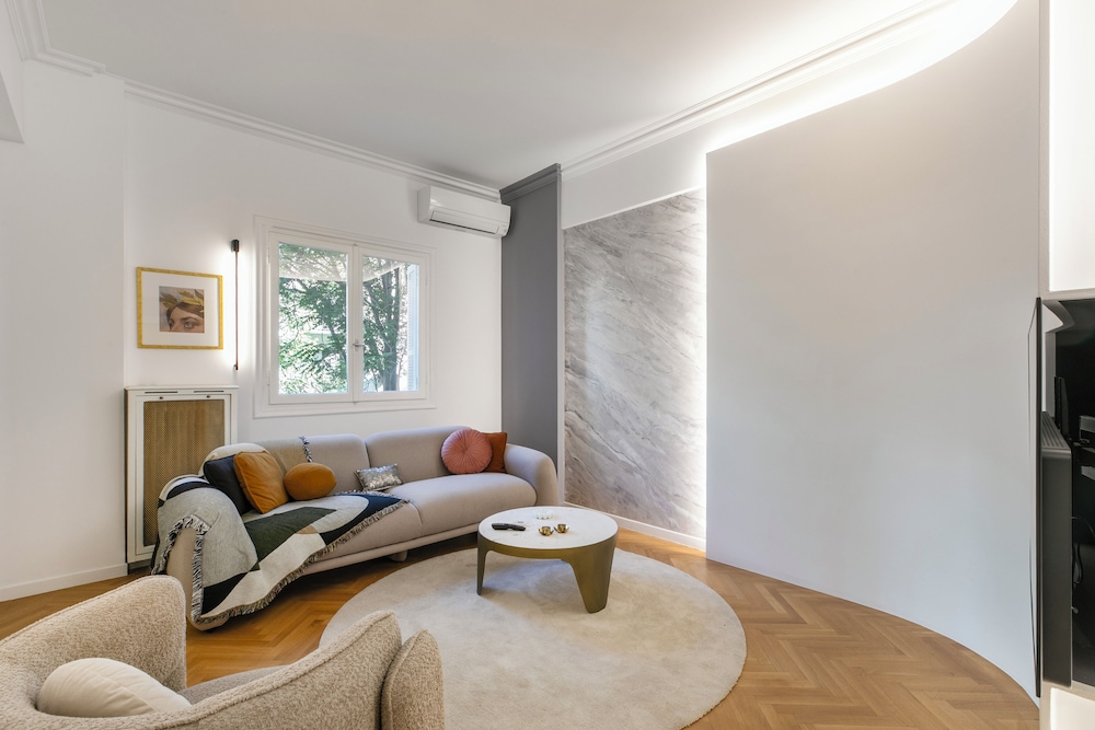 Elysia - 2-Br Apt & Balcony in Athens