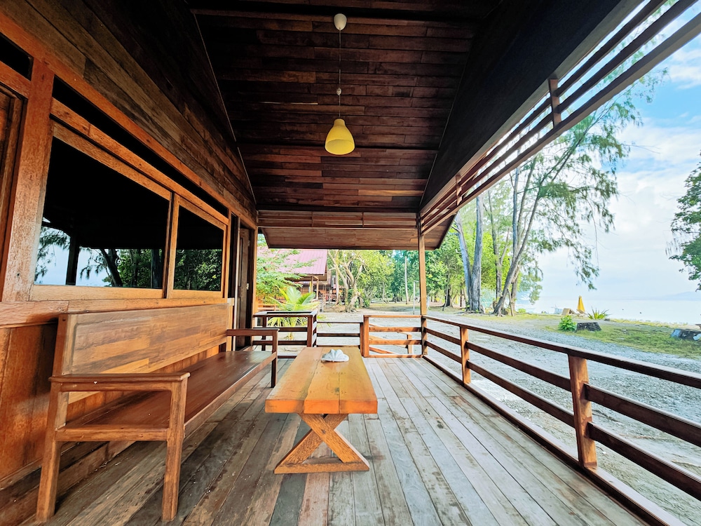 ANDAU DIVE RESORT - RAJA AMPAT