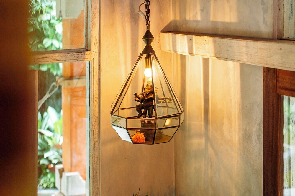 Barong Retreat Villa Ubud with Hammock Terrace, Garden & Koi Pond
