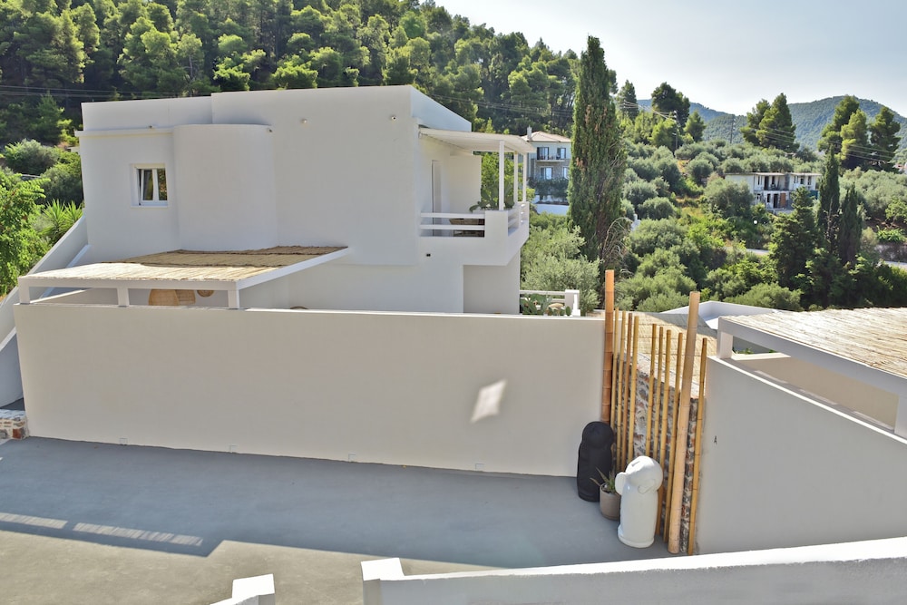 Natura Luxury Villas