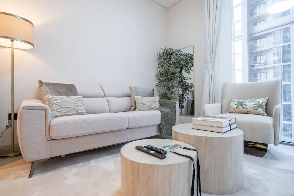 Lavish 1BR Apartment in Sobha Creek Vistas Reserve